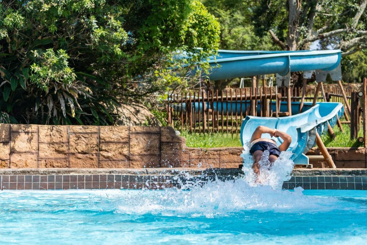 Gooderson Leisure Natal Spa Self Catering And Timeshare Resort Paulpietersburg Eksteriør billede